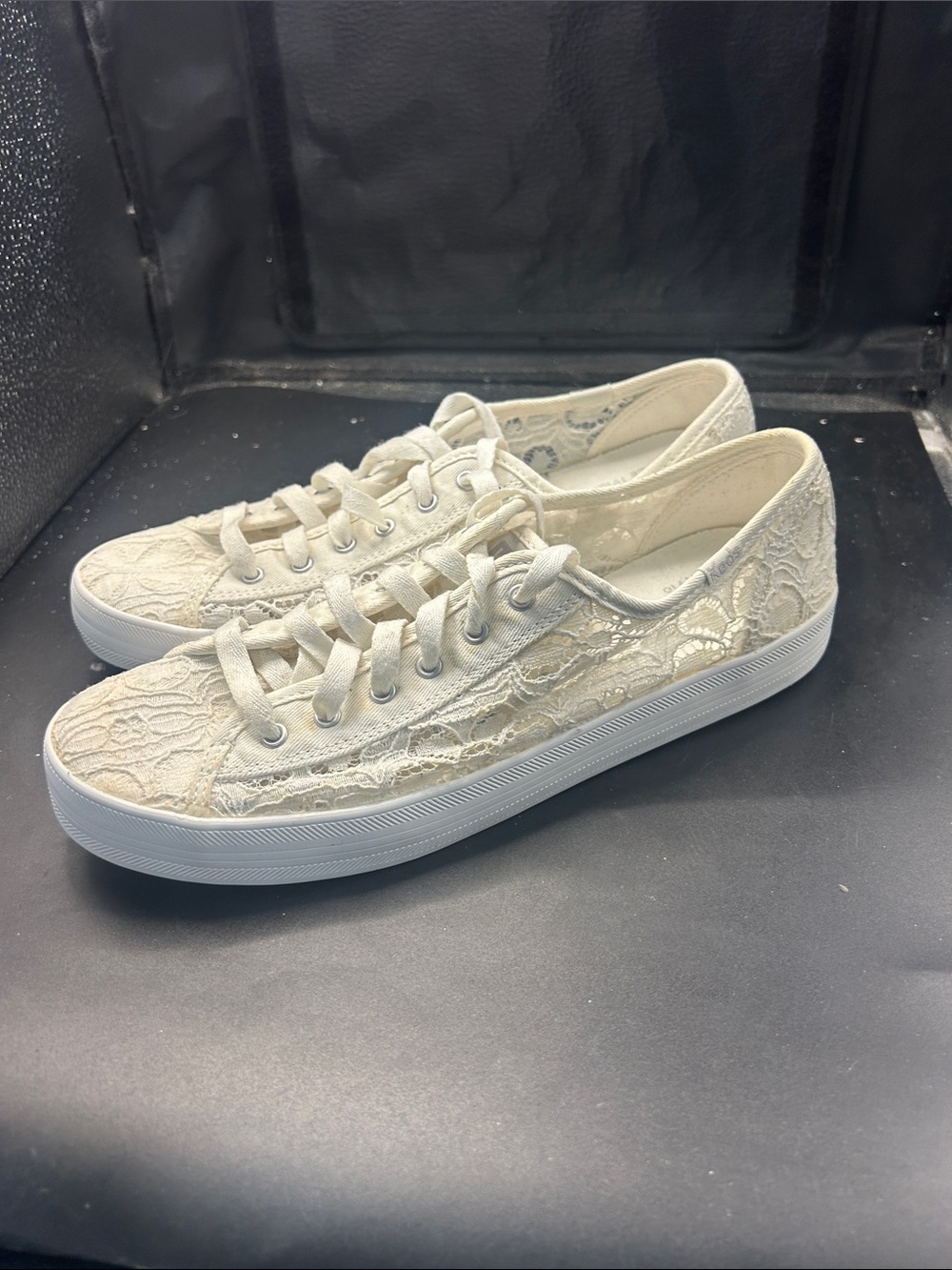 Keds Lace Low-Top Sneakers - Cream